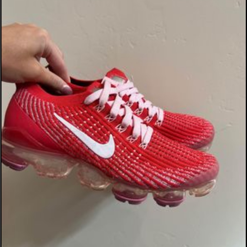 Red Nike Vapor Maxs